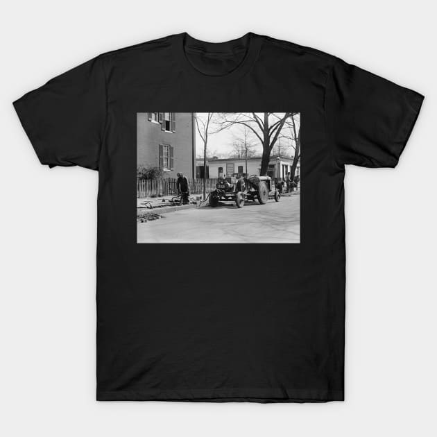 Construction Crew, 1925. Vintage Photo T-Shirt by historyphoto